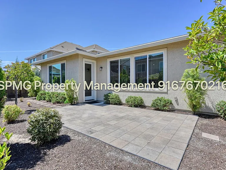 5649 Black Willow St — Photo 24