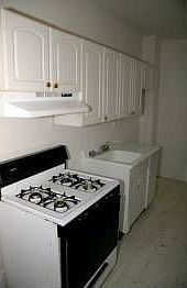 4th image of 4227 Potter St