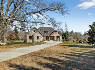 1001 Williams St, Decherd, TN 37324