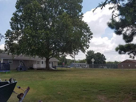 2nd image of 2624 S 49th Ave W