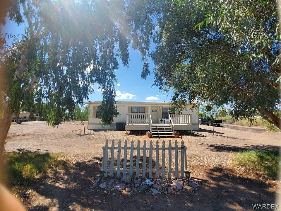1st image of 8421 S Harquahala Dr