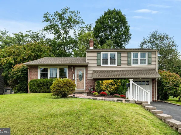 905 Catherine Ave, Woodlyn, PA 19094