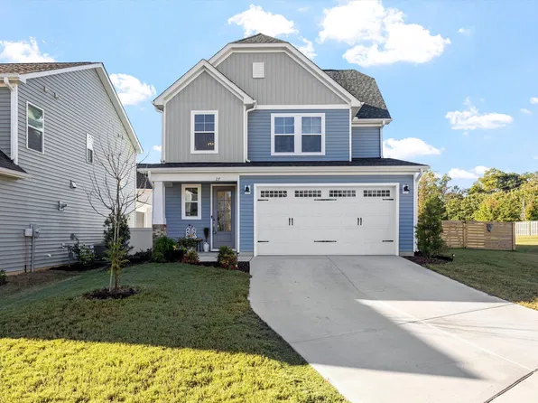 27 Windflower Ct, Clayton, NC 27520