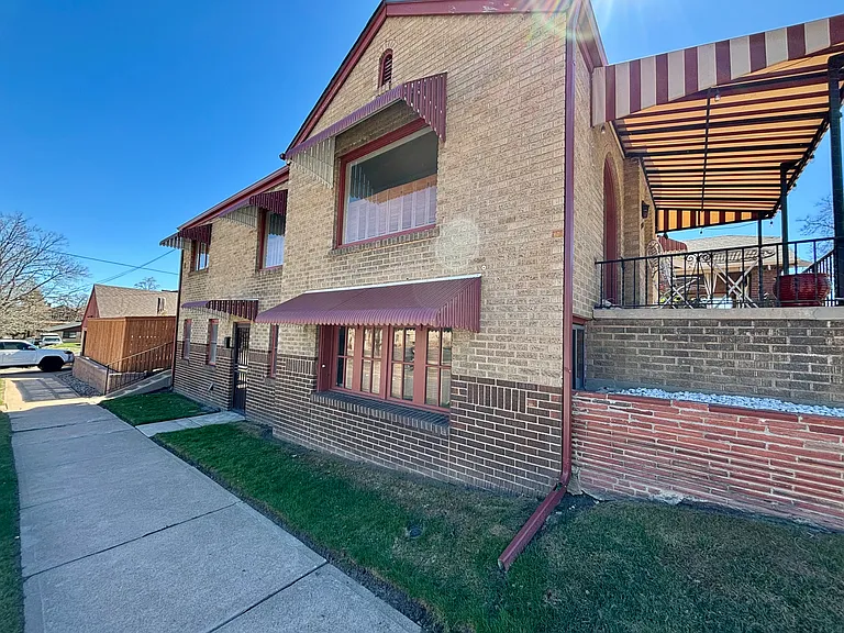 3456 Federal Blvd — Photo 3