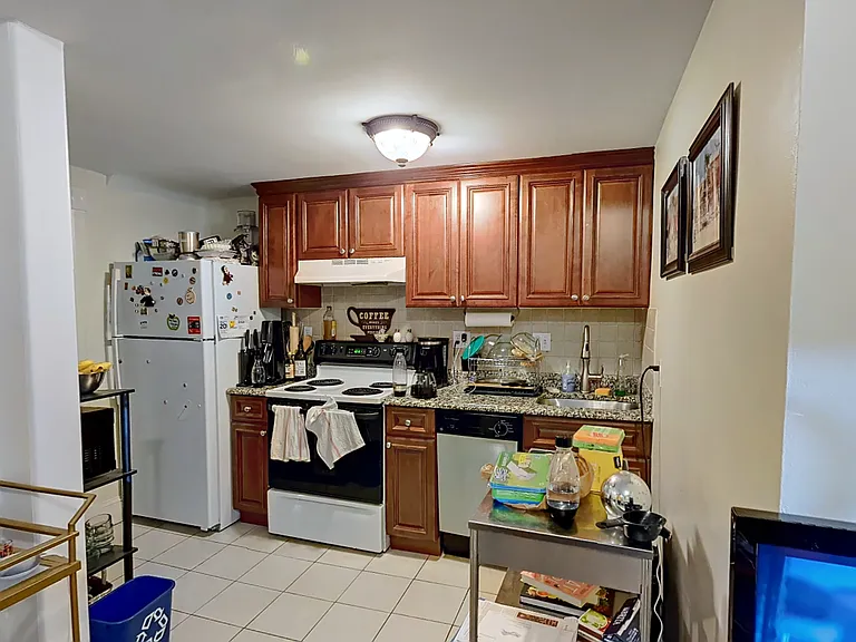 14 Cumberland St #7A — Photo 2
