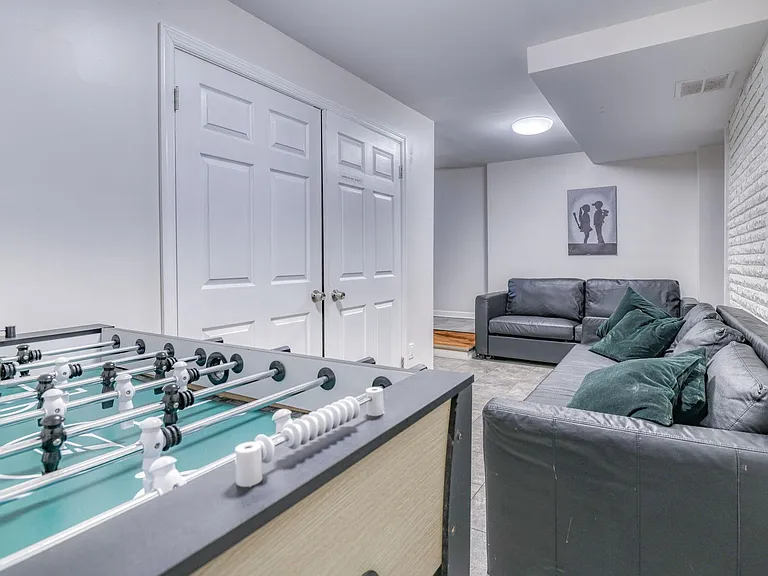 34 Gray St #1 — Photo 22