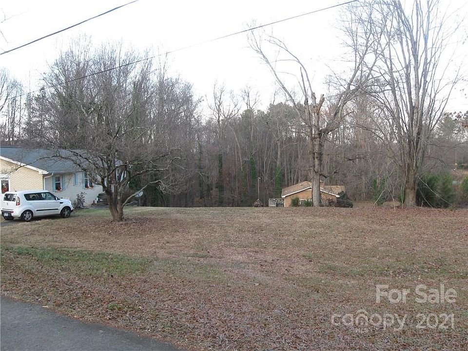 1st image of 3142 Charlotte Hwy
