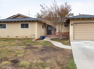 286 W Sycamore Ave, Reedley, CA 93654