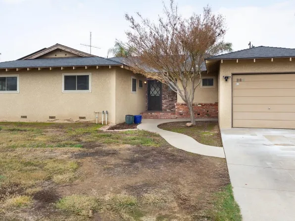 286 W Sycamore Ave, Reedley, CA 93654
