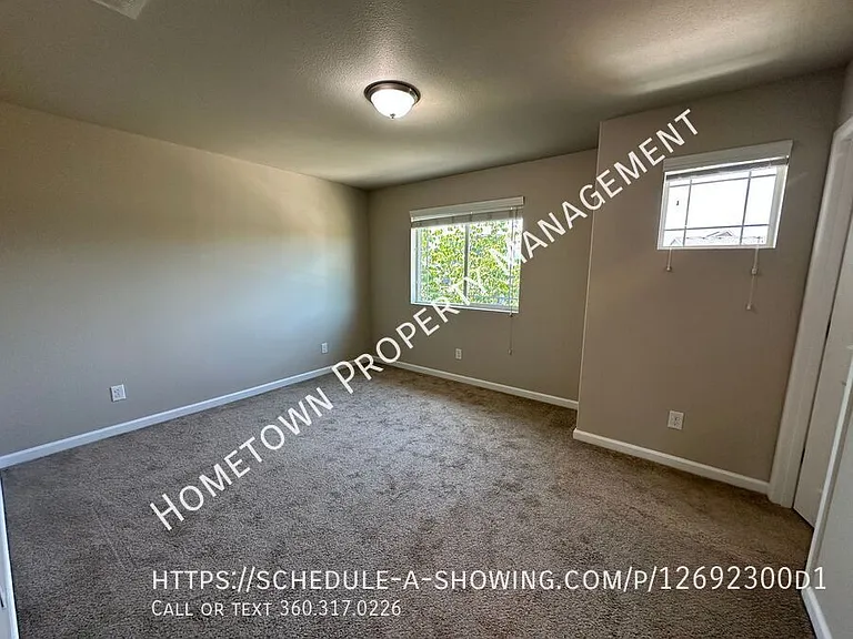3332 Juno Ct NE — Photo 20