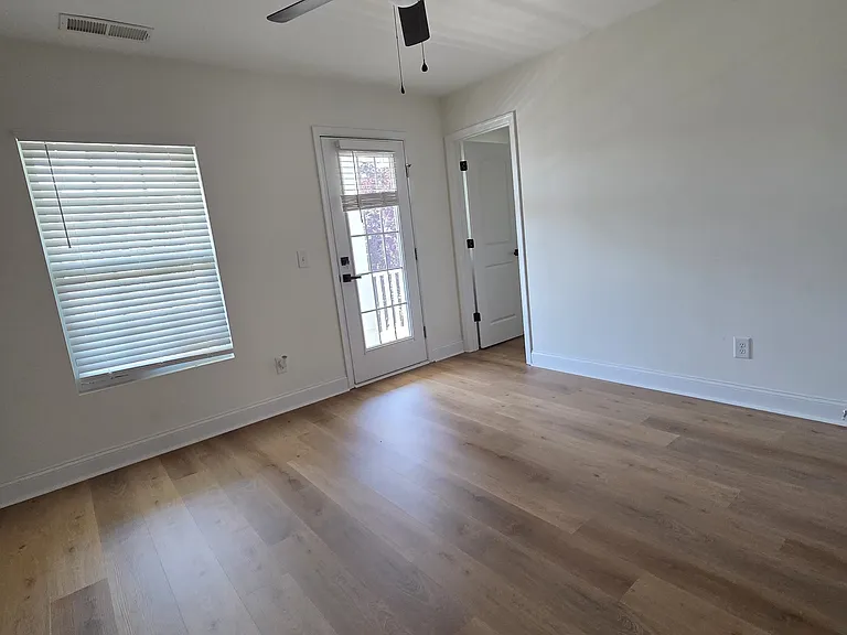8312 Compton Acres Ln — Photo 26
