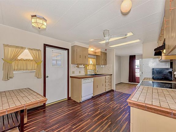 5th image of 175 S Fiji Cir