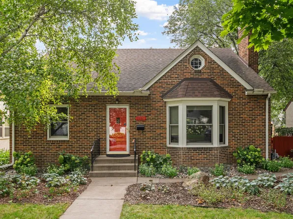 2949 Benjamin St NE, Minneapolis, MN 55418