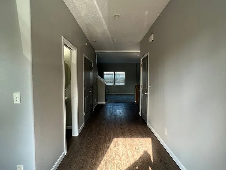 Parker Townhomes — Photo 18