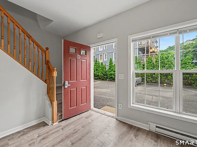 169 S Main St #D — Photo 4