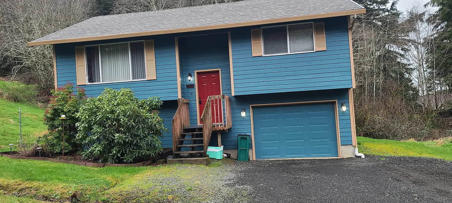 339 S Neptune St photo 1