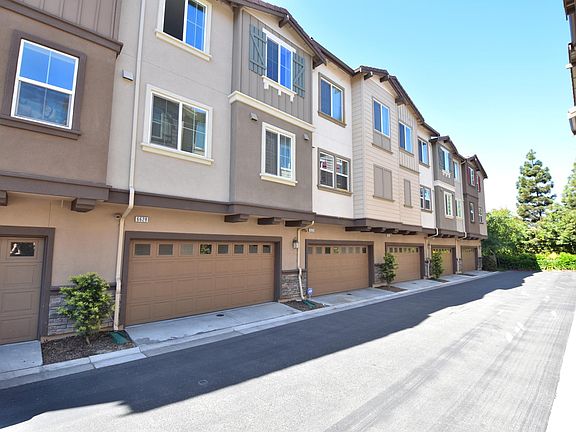 3rd image of 6628 S Mariposa Ln