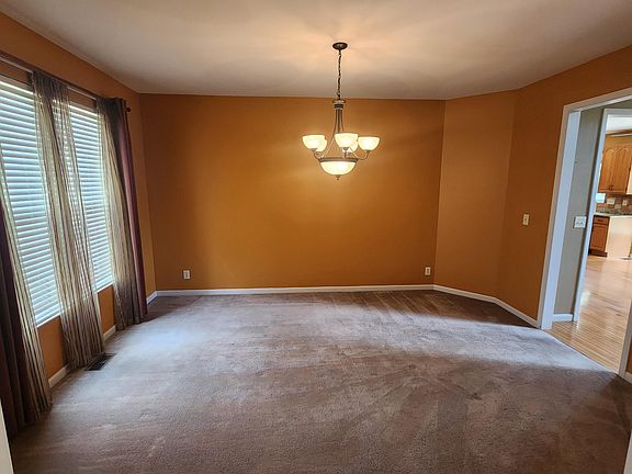 4th image of 8348 Woodcreek Dr
