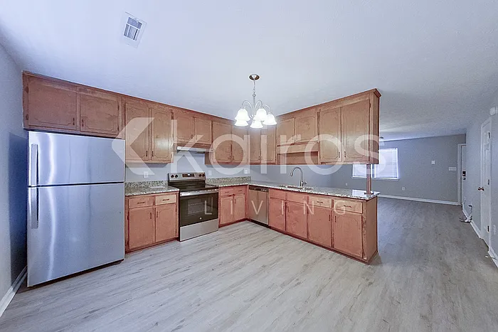 160 Deer Pkwy — Photo 8