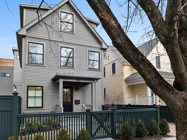 21 Hubbard Ave #21, Cambridge, MA 02140
