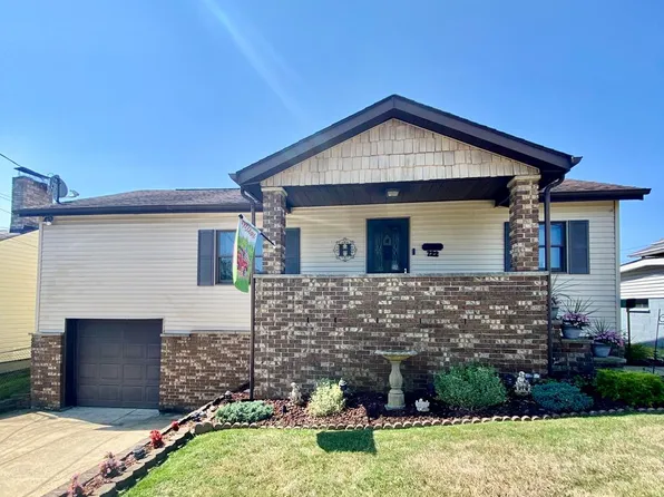 722 Diotti Street, Windsor Heights, WV 26075