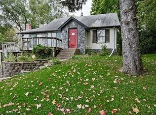 330 McCarrons Blvd S, Roseville, MN 55113