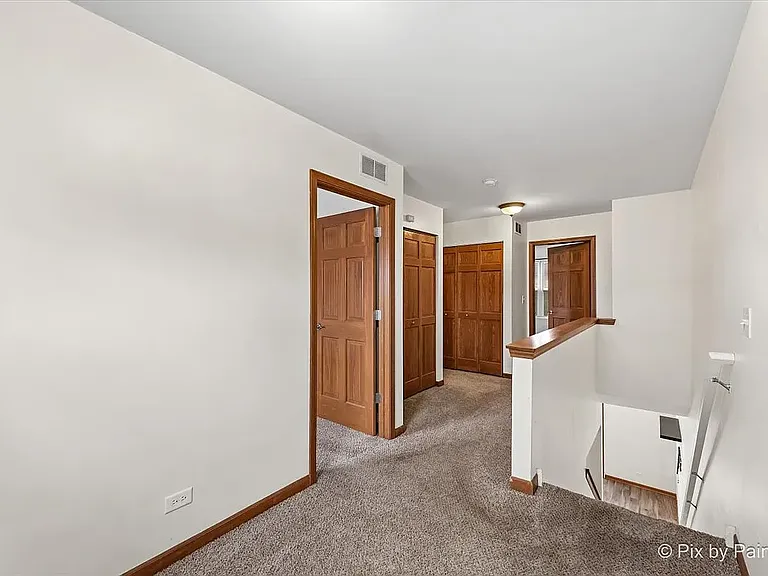 2260 Flagstone Ln — Photo 4