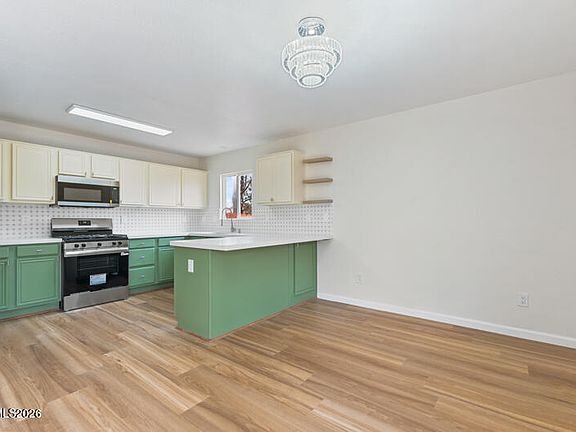 5th image of 17710 Fairfax Ct