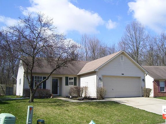 2nd image of 532 Grand Woods Dr
