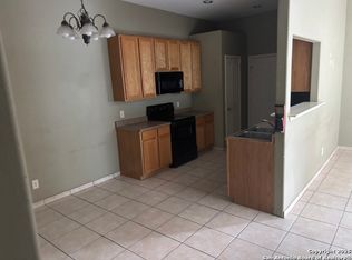 940 Long St, Pleasanton, TX 78064