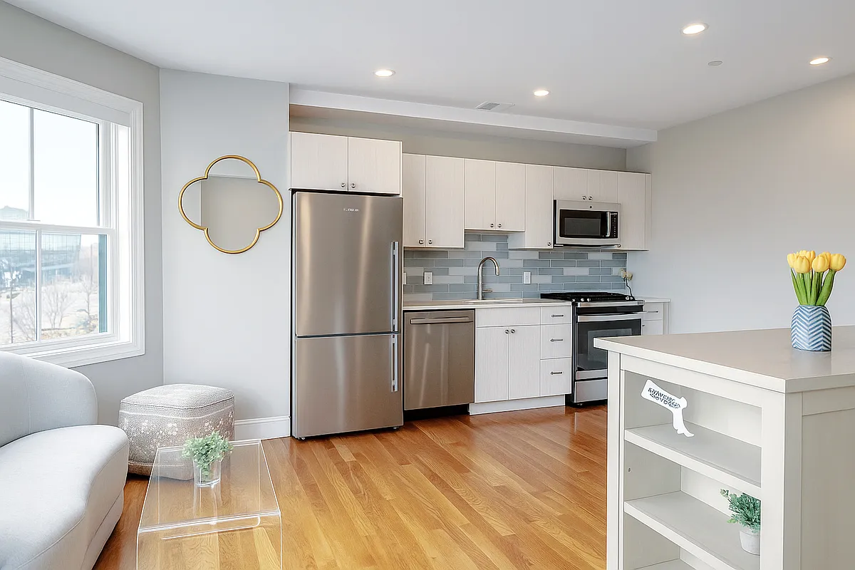 Building Photo - 89 Prescott St #C