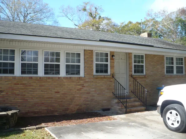 201 Clifton Dr #B, Pt Wentworth, GA 31407
