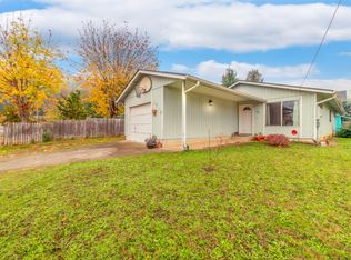 1749 Adams Ave, Cottage Grove, OR 97424