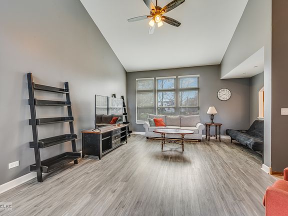 5th image of 2055 Winding Lakes Dr