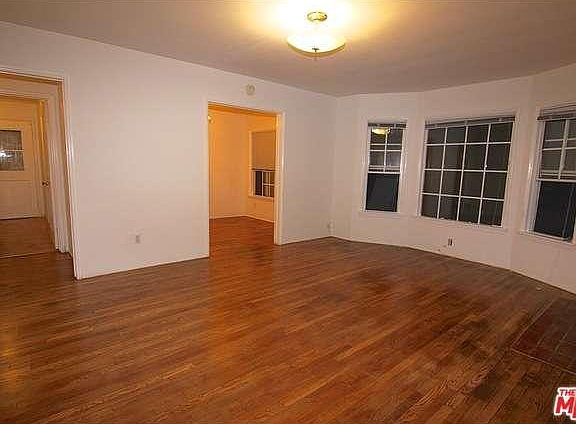5th image of 4738 Farmdale Ave