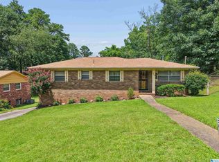 830 Sherwood Forest Dr, Birmingham, AL 35235