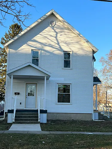 119 E Elm St #3 Photo 1