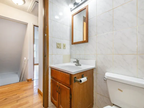 553 Ocean Avenue image 14 of 27