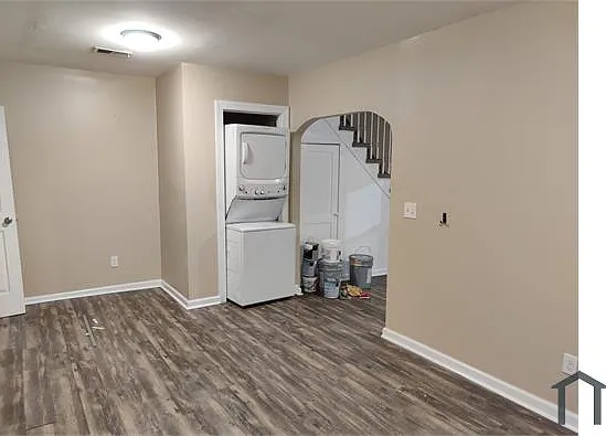 53 Vannatta St — Photo 8