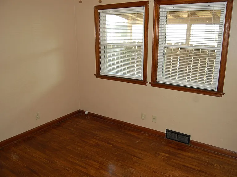 4501-4511 Witherbee Blvd — Photo 14