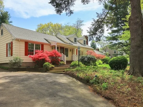2042 W Broad St, Scotch Plains Twp., NJ 07076