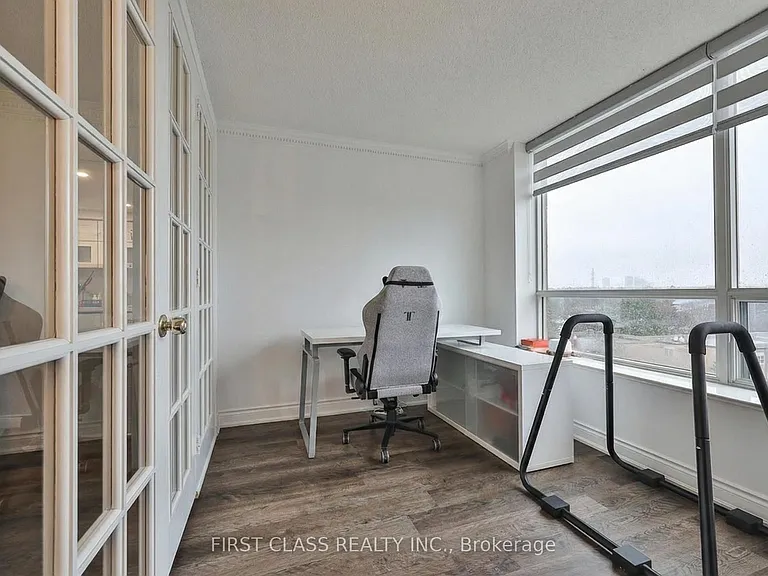3181 Bayview Ave #902 — Photo 23