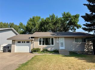 97 Burke Cres, Swift Current, SK S9H4E4