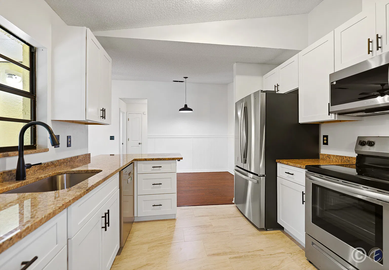 6346 Silver Oaks Dr — Photo 3
