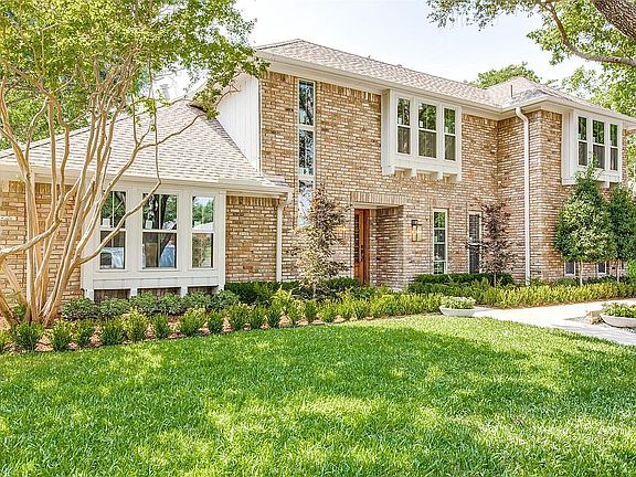 2nd image of 2234 Bunker Hill Cir