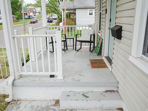 5th image of 1302 Pechin Ave SE