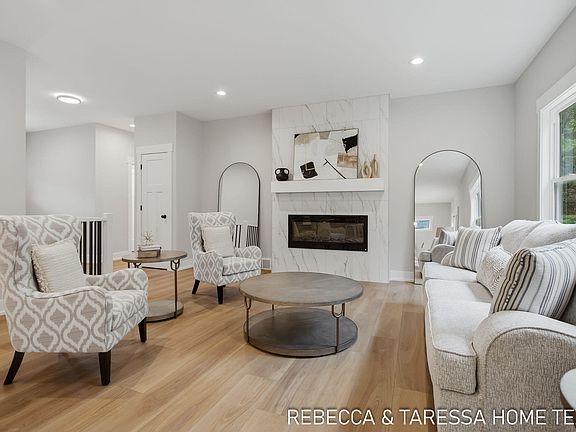 5th image of 6007 Savannah Way #34