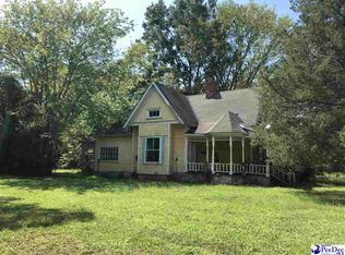 106 Robeson St, Bennettsville, SC 29512