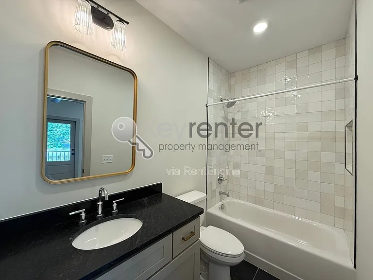 1072 Amelia Ct — Photo 21