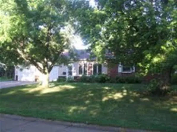 800 Summit Dr, Rock Port, MO 64482